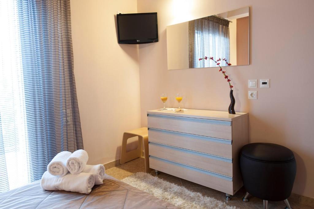 Iliothea Hotel Náuplia Quarto foto